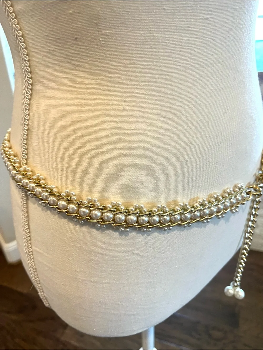 Gold Chain Link Belt with Pearl Accents Hong Kong Vintage